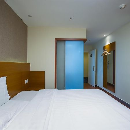 7Days Premium Guilin Seven Star International Exhibition Center Hotel Szoba fotó